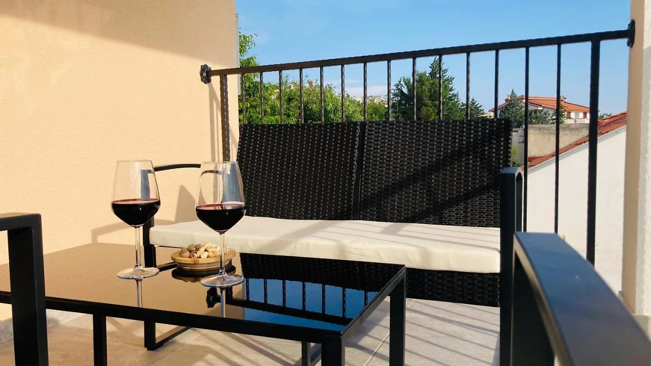 Villa Eva - Apartment Comfy Jadranovo