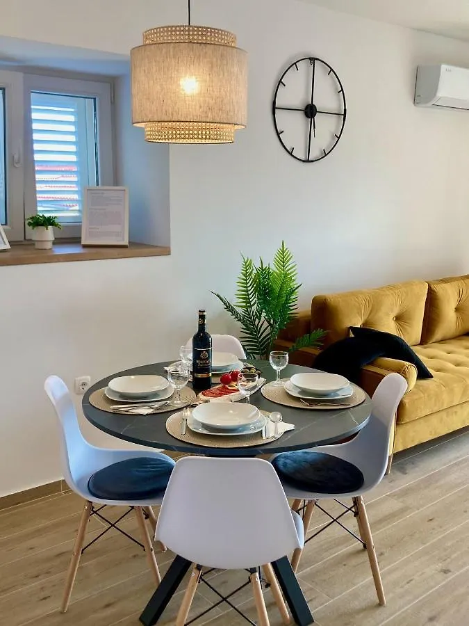 Villa Eva - Apartment Comfy Jadranovo